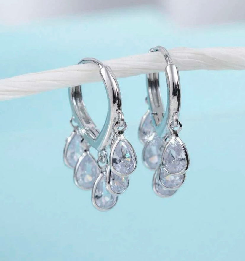 Evelyn Teardrop Hoops