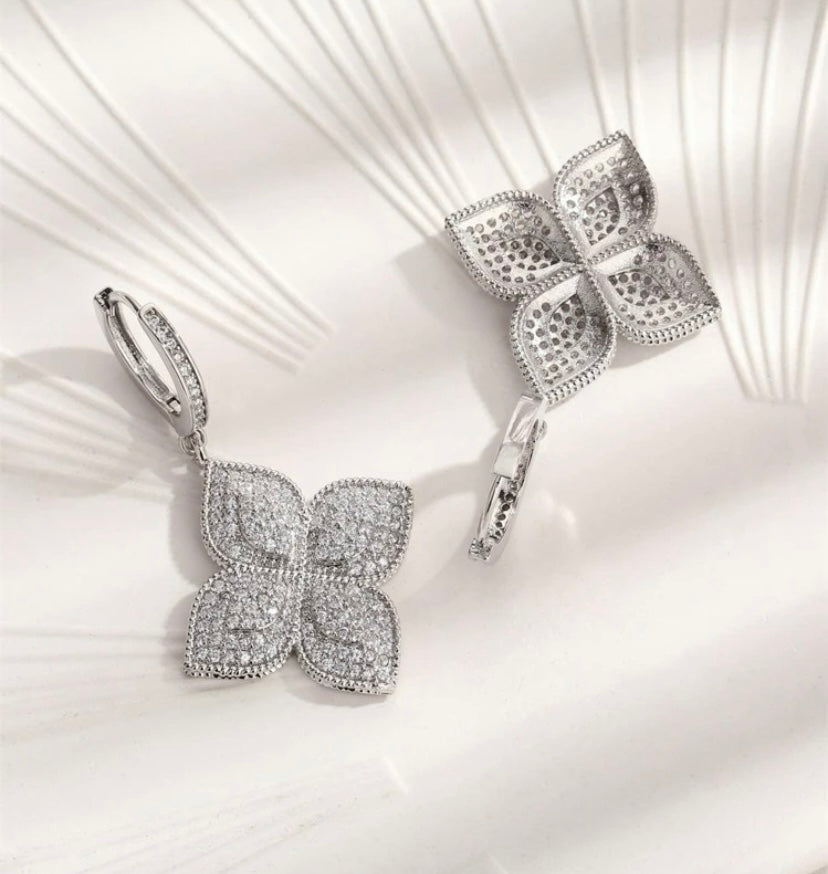 Calinda Clover Earrings