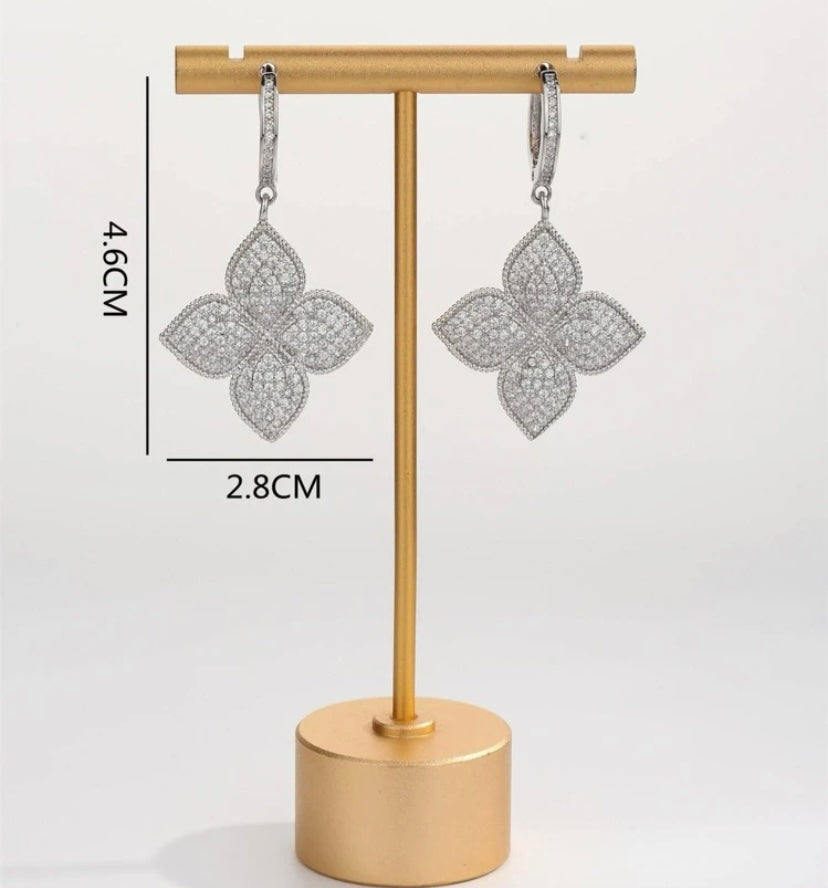 Calinda Clover Earrings